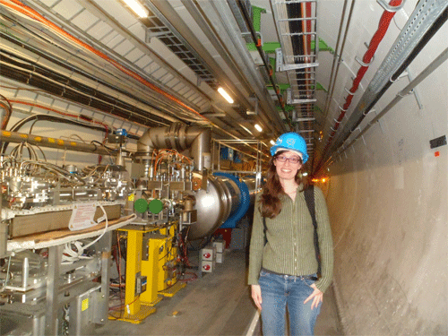 Marta en el acelerador primario del CERN, que inyecta partículas al LHC